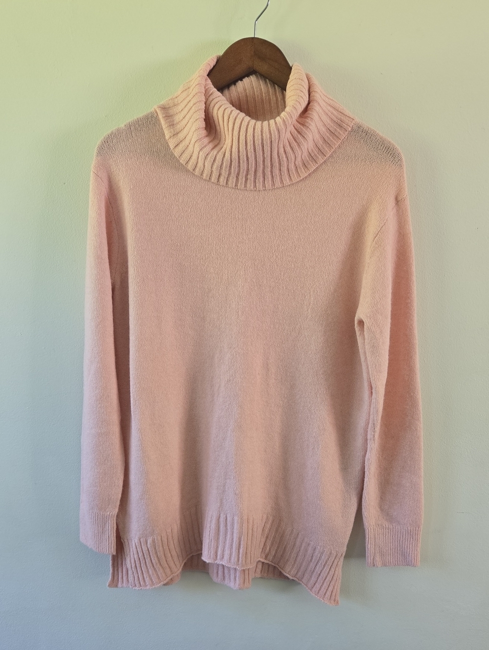 Ribbed Cowl Neck Sweater Pink Medium Like New